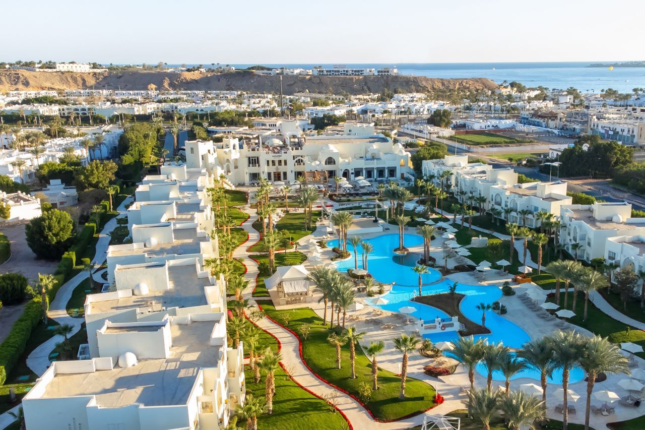 Swissotel-Sharm-El-Sheikh-All-Inclusive-Collection-(1).jpg