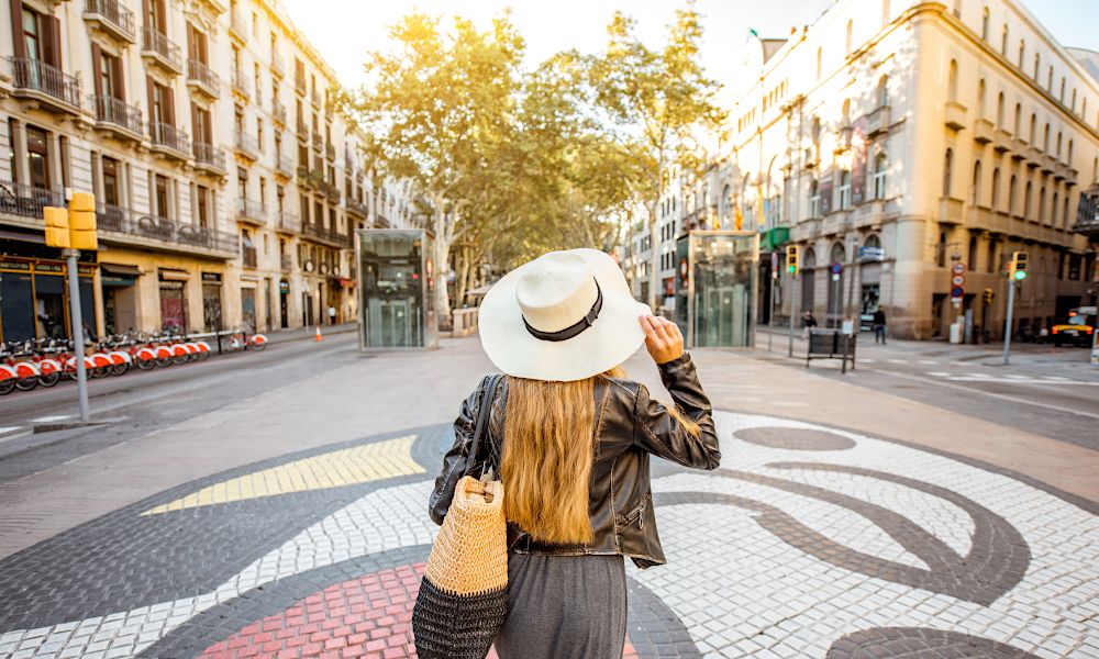 spain_barcelona_woman walking the streets.jpg